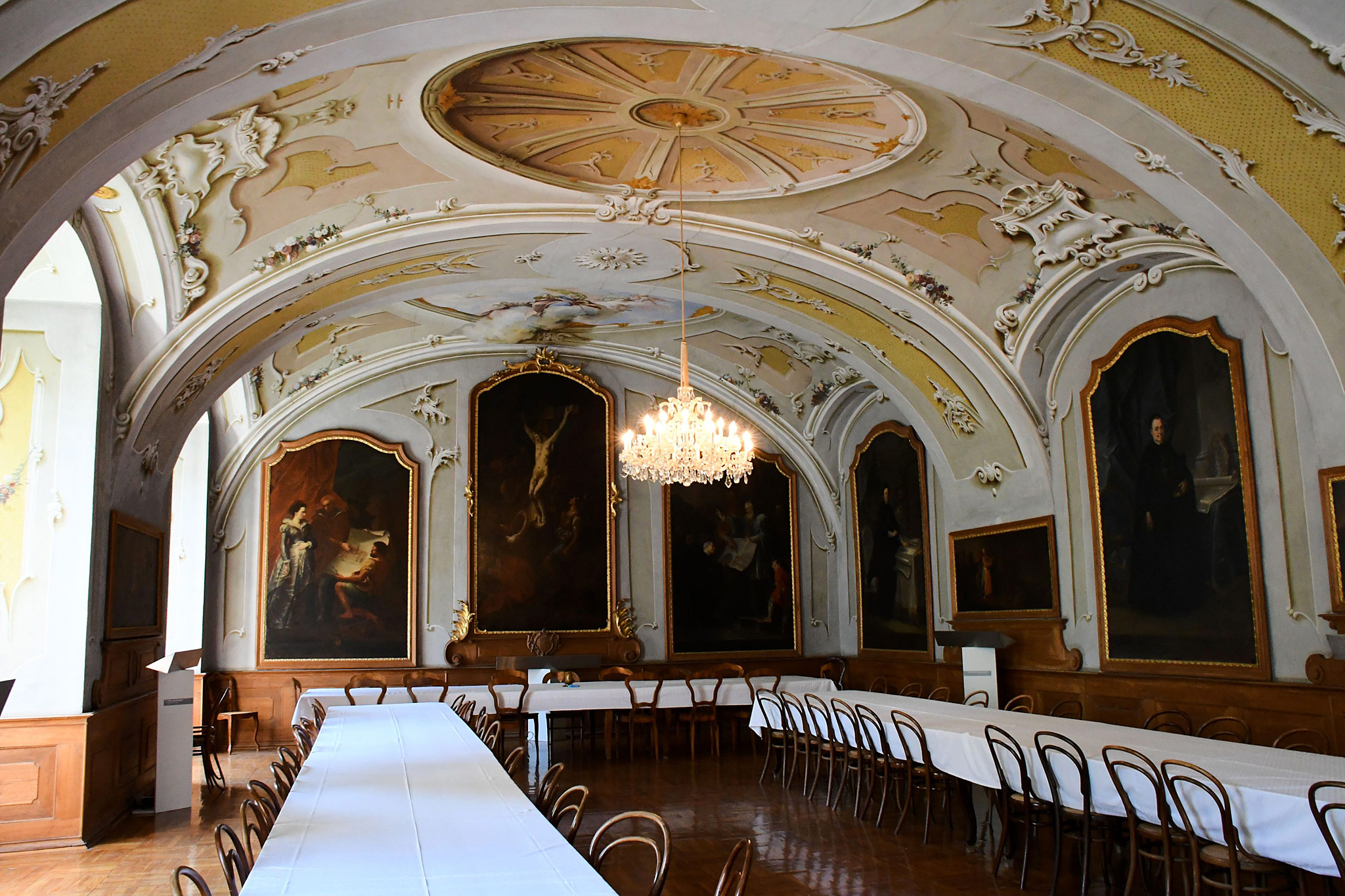 Stift Seitenstetten (Photo license: CC BY 2.0)